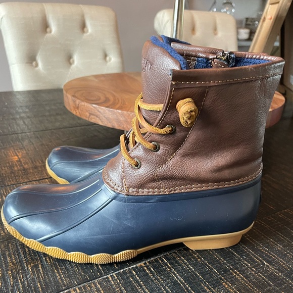 SOLD- Sperry Duckboot - Picture 3 of 7